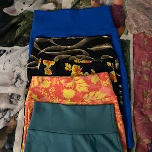 5 Lularoe XS Cassie skirts